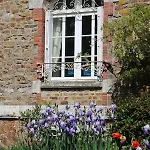 Le Manoir Des Rochers