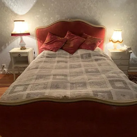 Le Manoir Des Rochers *