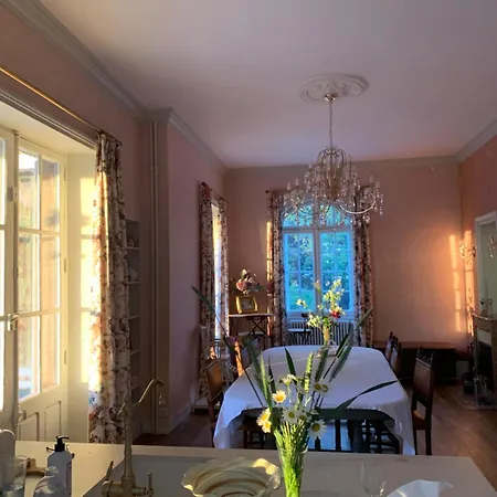 홈스테이 Le Manoir Des Rochers Bouere