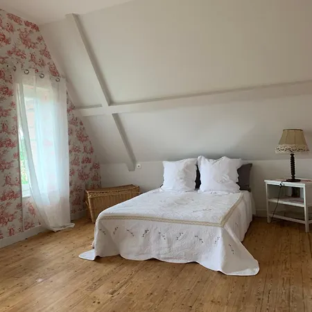 Le Manoir Des Rochers *