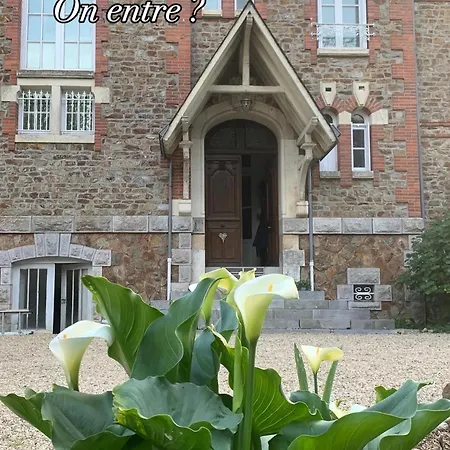 홈스테이 Le Manoir Des Rochers Bouere