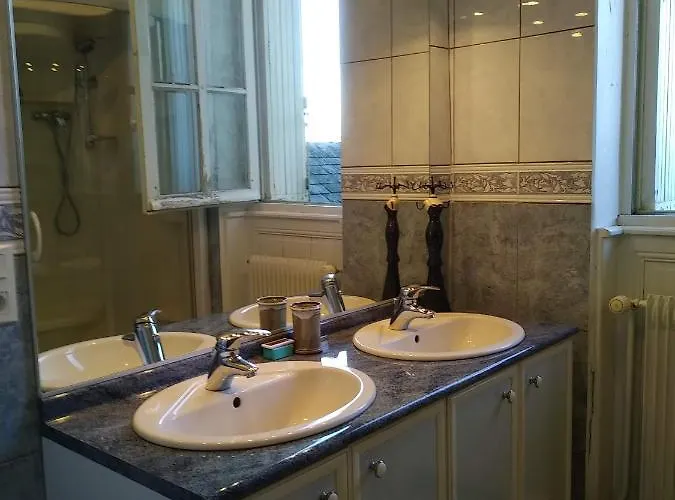 Rum i privatbostad Le Manoir Des Rochers Bouere