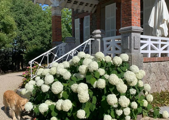 Le Manoir Des Rochers Homestay Bouere